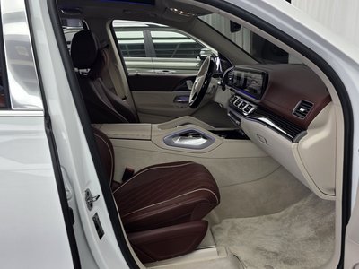 2025 Mercedes-BENZ GLS thumbnail 17