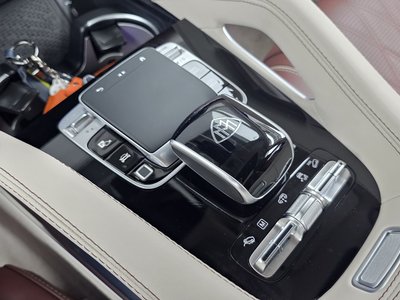 2025 Mercedes-BENZ GLS thumbnail 27