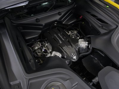 MASERATI MC20 - 6