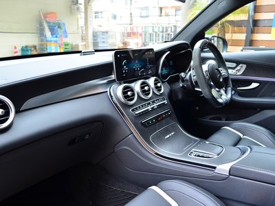 صورة 9 لـ 2020 Mercedes-BENZ GLC AMG
