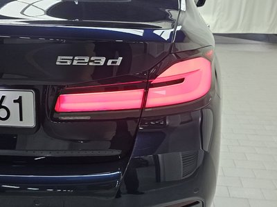 صورة 10 لـ 2021 BMW 5 SERIES