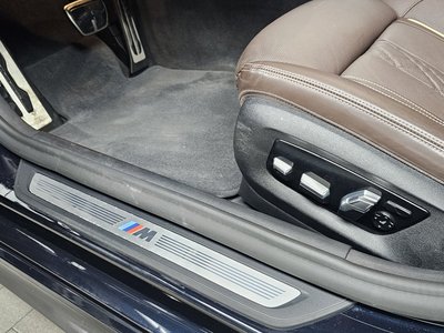 صورة مصغرة 25 لـ 2021 BMW 5 SERIES