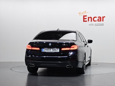 صورة 4 لـ 2021 BMW 5 SERIES