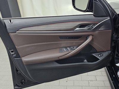 صورة مصغرة 14 لـ 2021 BMW 5 SERIES