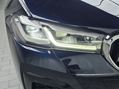 صورة 9 لـ 2021 BMW 5 SERIES