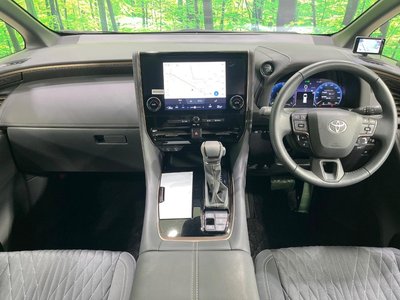 TOYOTA ALPHARD - 2
