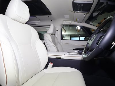 صورة مصغرة 16 لـ 2024 Lexus LM