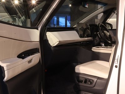 صورة مصغرة 12 لـ 2024 Lexus LM