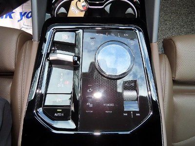 2025 BMW 5 SERIES — миниатюра 19