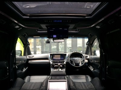 TOYOTA ALPHARD - 2