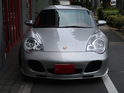 PORSCHE 911 - 4