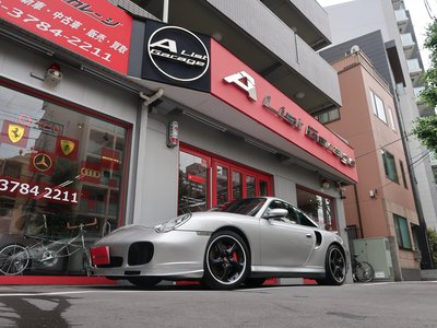 PORSCHE 911 - 8