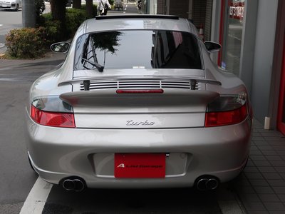 PORSCHE 911 - 9
