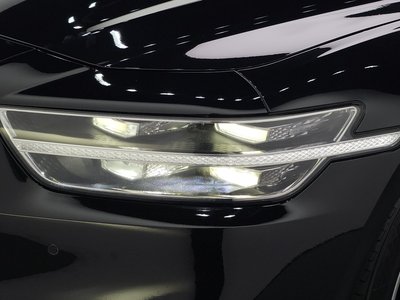2019 Genesis G90 photo 9
