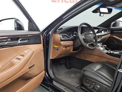 2019 Genesis G90 thumbnail 13