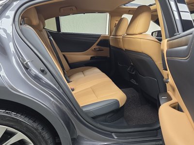 2024 Lexus ES 缩略图 17