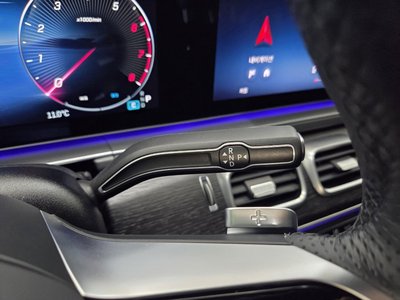 MERCEDES-BENZ GLE - 9