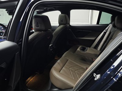 صورة مصغرة 20 لـ 2025 BMW 5 SERIES