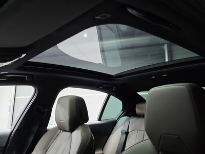 صورة مصغرة 17 لـ 2025 BMW 5 SERIES