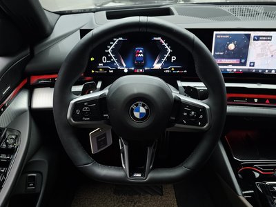 صورة مصغرة 15 لـ 2025 BMW 5 SERIES
