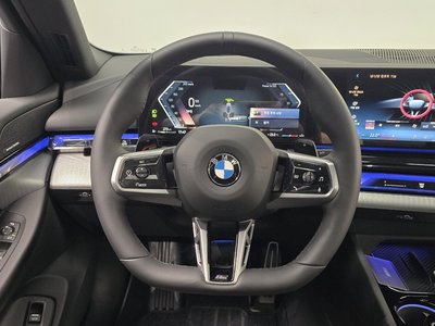 2025 BMW 5 SERIES thumbnail 20