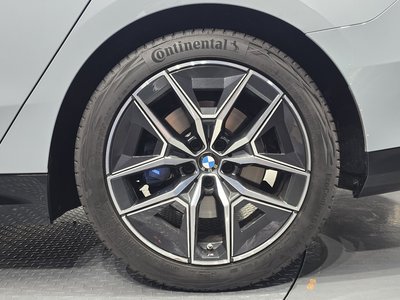 BMW 5 SERIES - 8