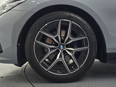 BMW 5 SERIES - 6