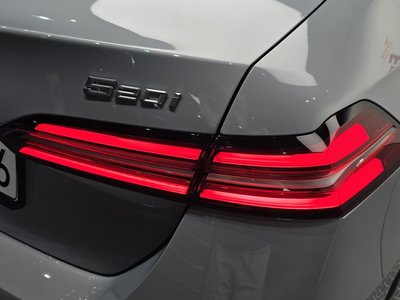 BMW 5 SERIES - 10