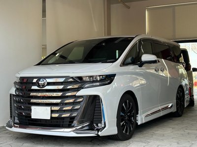 TOYOTA VELLFIRE - 1