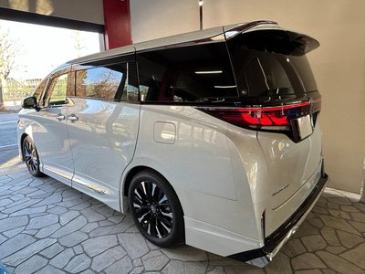 TOYOTA VELLFIRE - 2