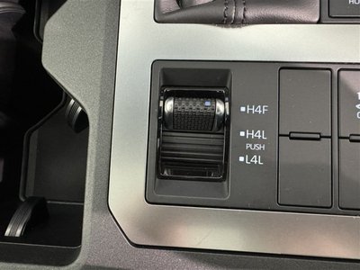 2024 Toyota LAND CRUISER 250 — миниатюра 23