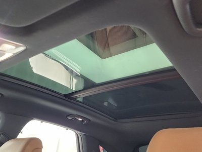 2021 Genesis GV70 — миниатюра 24