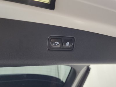 2021 Genesis GV70 — миниатюра 33