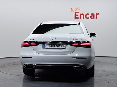 MERCEDES-BENZ E-CLASS - 4