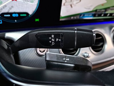 MERCEDES-BENZ E-CLASS - 9