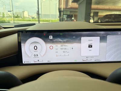 GENESIS G80 (RG3) - 7