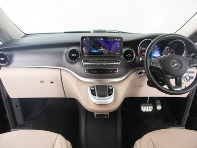 MERCEDES-BENZ V-CLASS - 2