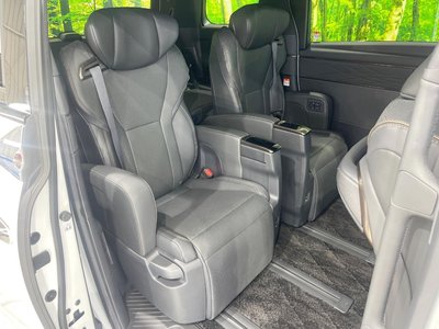 TOYOTA ALPHARD - 9