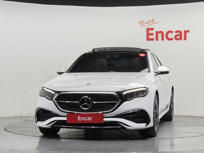 MERCEDES-BENZ E-CLASS - 2