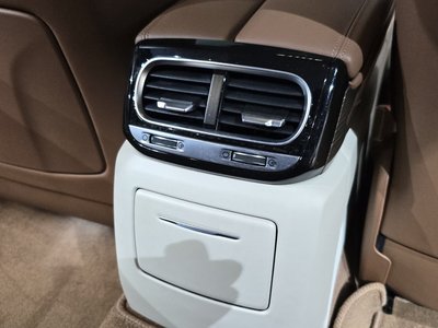 2019 Genesis G90 缩略图 36