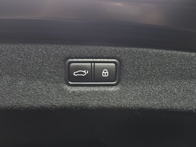 2019 Genesis G90 缩略图 26