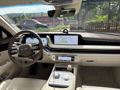صورة 9 لـ 2025 Genesis G90 (RS4)