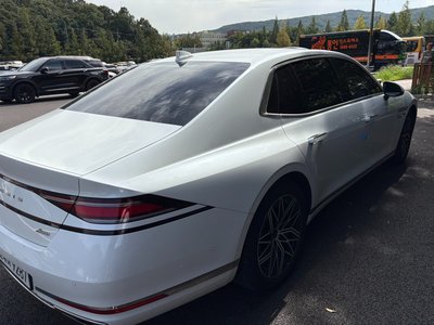 صورة 2 لـ 2025 Genesis G90 (RS4)