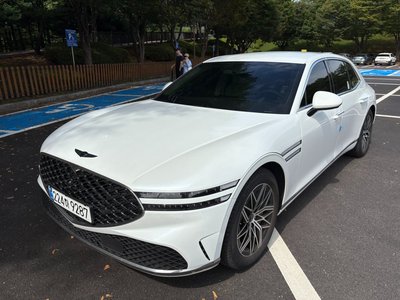 صورة 1 لـ 2025 Genesis G90 (RS4)