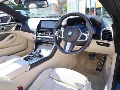 2021 BMW 8 SERIES CABRIOLET 缩略图 11