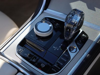 2021 BMW 8 SERIES CABRIOLET 缩略图 18