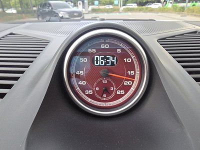 2011 Porsche CAYENNE — миниатюра 13
