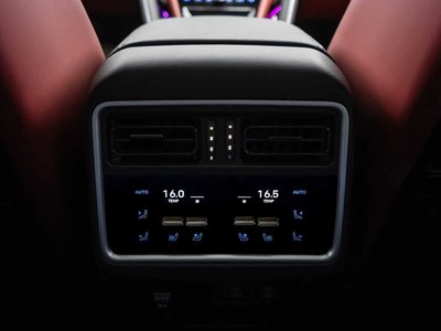 2011 Porsche CAYENNE — миниатюра 16