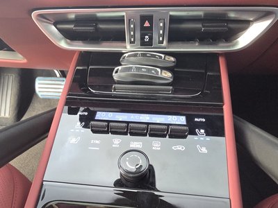 2011 Porsche CAYENNE — миниатюра 11
