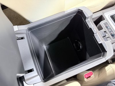 2023 Toyota LAND CRUISER PRADO 缩略图 48